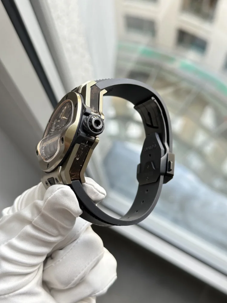 Hublot Big Bang MP-11 Magic Gold